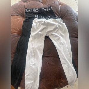 TELAEO Black & White Compression - 2 Pairs - Boys Large